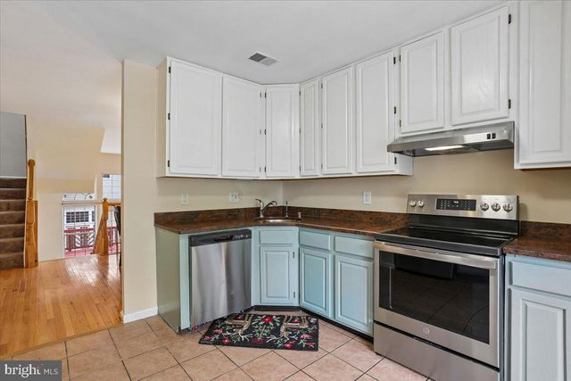 28 SUNCROFT CT, Silver Spring, MD 20904