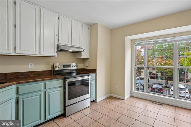 28 SUNCROFT CT, Silver Spring, MD 20904
