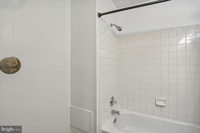 28 SUNCROFT CT, Silver Spring, MD 20904