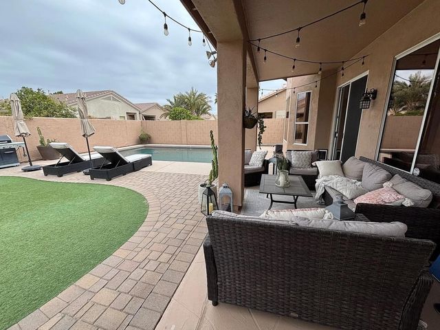 3136 E Brookwood Court, Phoenix, AZ 85048