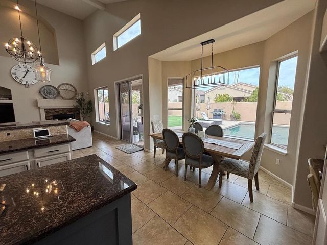3136 E Brookwood Court, Phoenix, AZ 85048
