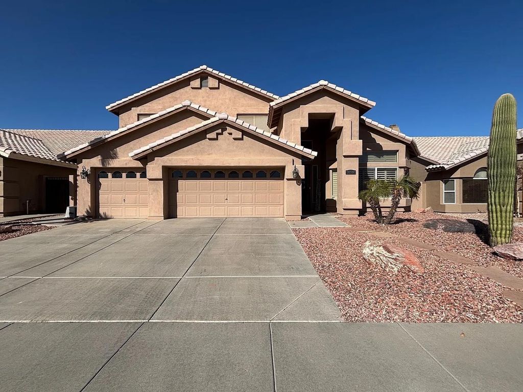 3136 E Brookwood Court, Phoenix, AZ 85048