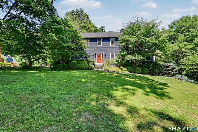 39 Standish Road, New Milford, CT 06776