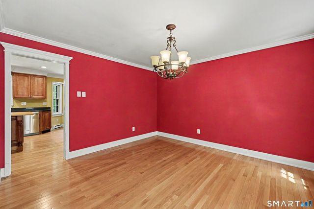 39 Standish Road, New Milford, CT 06776