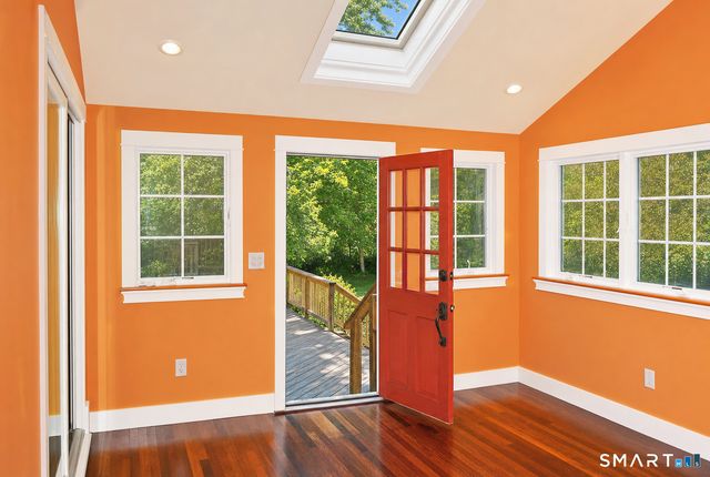 39 Standish Road, New Milford, CT 06776