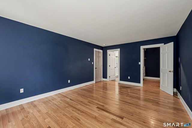 39 Standish Road, New Milford, CT 06776