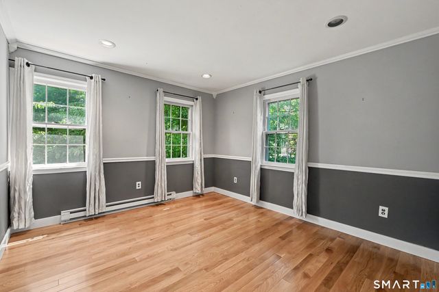 39 Standish Road, New Milford, CT 06776