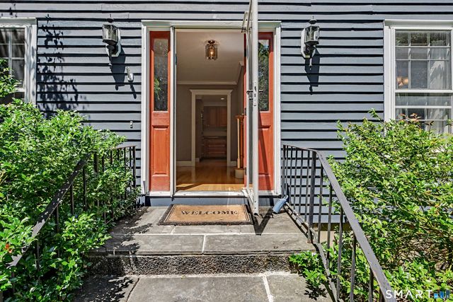 39 Standish Road, New Milford, CT 06776