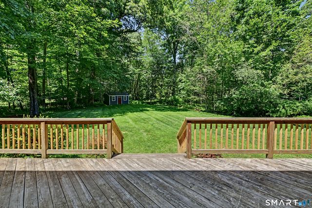 39 Standish Road, New Milford, CT 06776