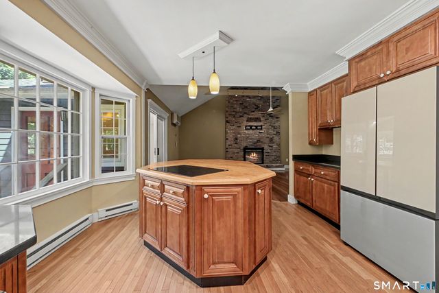 39 Standish Road, New Milford, CT 06776
