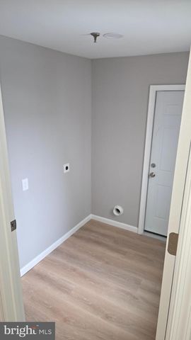 216 SPRINGWOOD DR, Bear, DE 19701