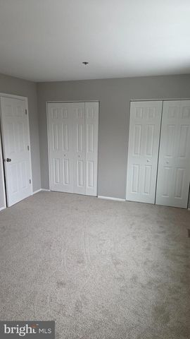 216 SPRINGWOOD DR, Bear, DE 19701