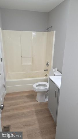 216 SPRINGWOOD DR, Bear, DE 19701