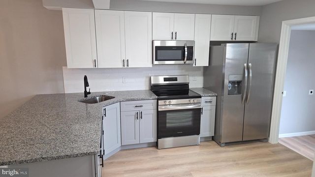 216 SPRINGWOOD DR, Bear, DE 19701