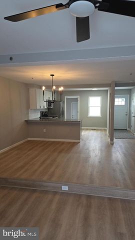 216 SPRINGWOOD DR, Bear, DE 19701