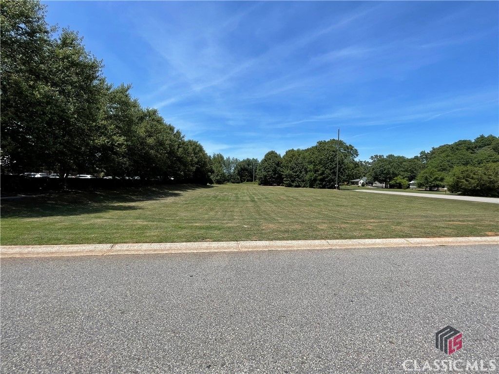 1010 Garland Drive, Bogart, GA 30622