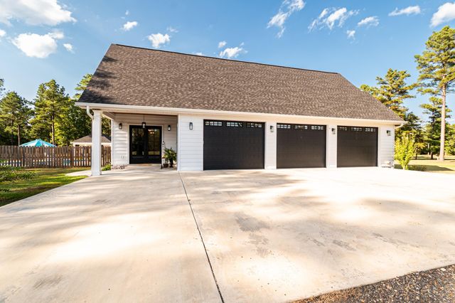 274 Calhoun 23, Hampton, AR 71744