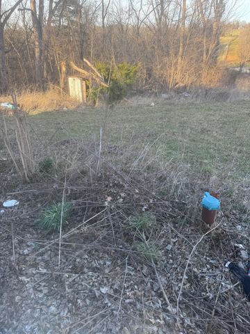 11726 KABLE LN, Boonville, MO 65233