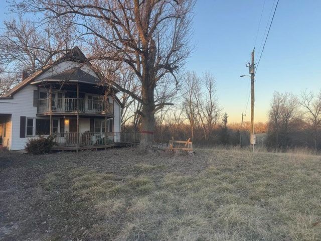 11726 KABLE LN, Boonville, MO 65233