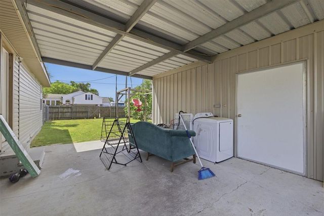 3718 Ernest Street, Lake Charles, LA 70605