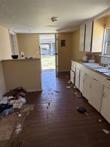 4412 Humphrey Drive, Dallas, TX 75216