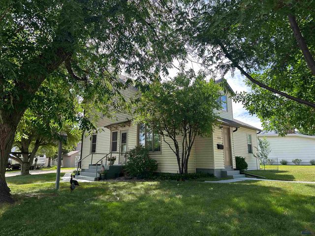 1900 PINE STREET, Sturgis, SD 57785