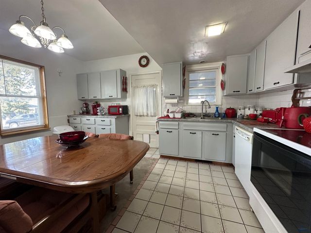 1900 PINE STREET, Sturgis, SD 57785