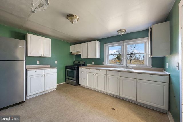 364 MAIN ST, Little Creek, DE 19961