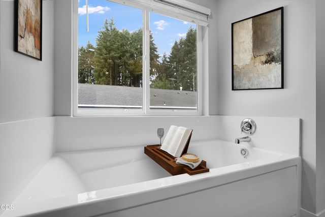 63114 NE Henningsen Pl, Bend, OR 97701
