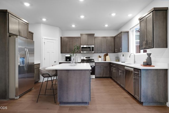 63114 NE Henningsen Pl, Bend, OR 97701