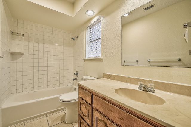 720 Lakeshore Drive, Little Elm, TX 75068