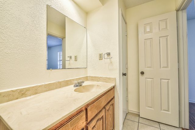 720 Lakeshore Drive, Little Elm, TX 75068