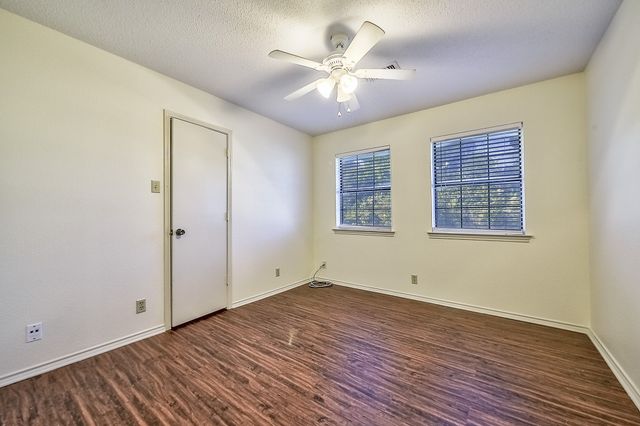 720 Lakeshore Drive, Little Elm, TX 75068