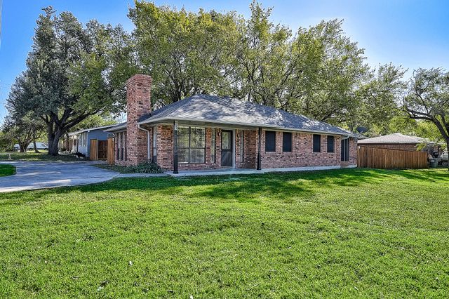 720 Lakeshore Drive, Little Elm, TX 75068
