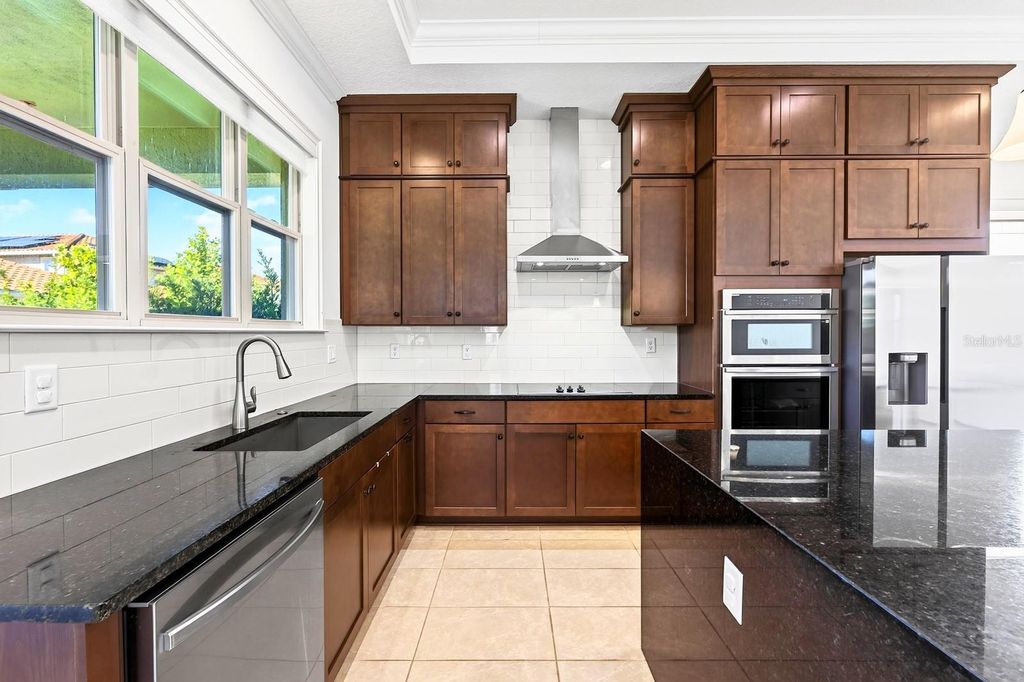 Image 11 of property listing at 13472 PADSTOW PLACE, Orlando, FL 32832