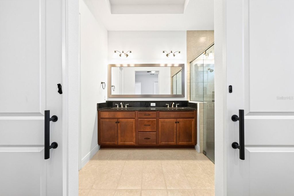 Image 13 of property listing at 13472 PADSTOW PLACE, Orlando, FL 32832