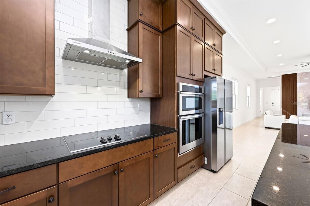 Image 9 of property listing at 13472 PADSTOW PLACE, Orlando, FL 32832