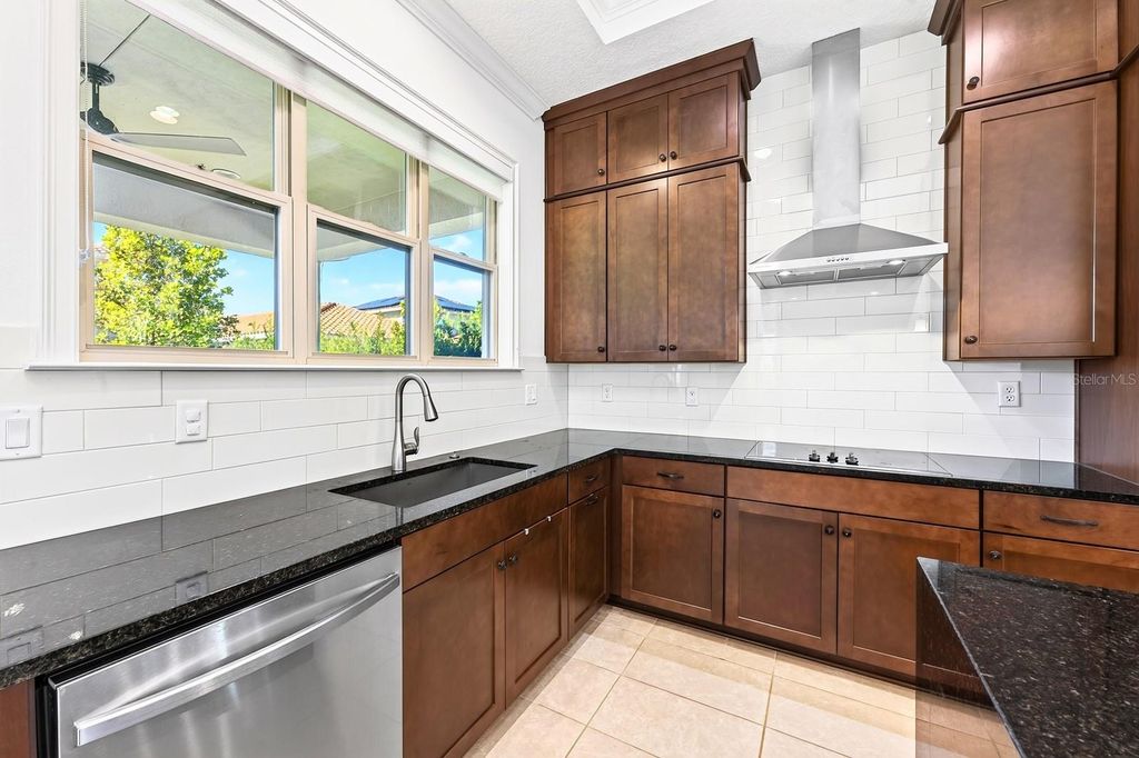 Image 10 of property listing at 13472 PADSTOW PLACE, Orlando, FL 32832