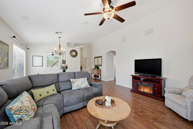 3840 E WYATT Way, Gilbert, AZ 85297