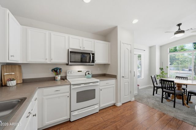 3840 E WYATT Way, Gilbert, AZ 85297