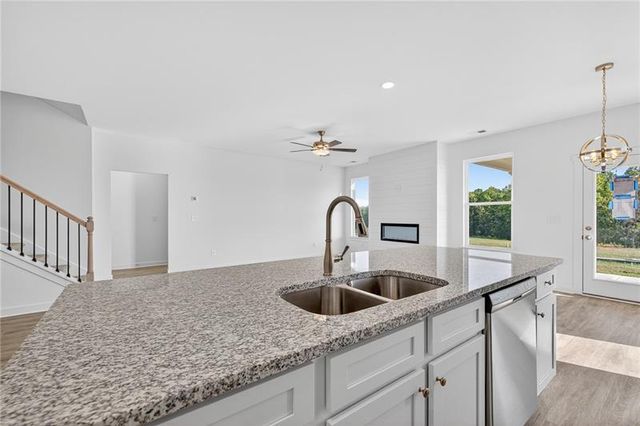 95 Purackal Lane, Statham, GA 30666