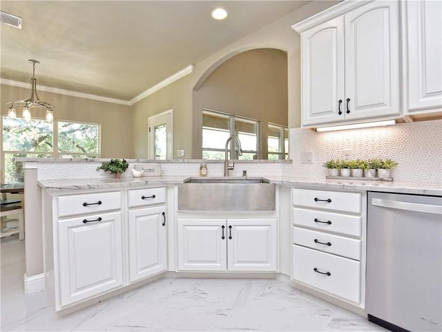133 Tuscany WAY, Georgetown, TX 78633