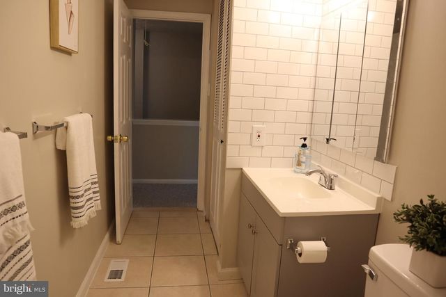 39 VICTORIA MANOR CT, Sicklerville, NJ 08081