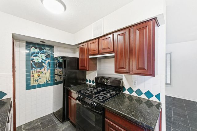 505 W 7th ST 106, Austin, TX 78701