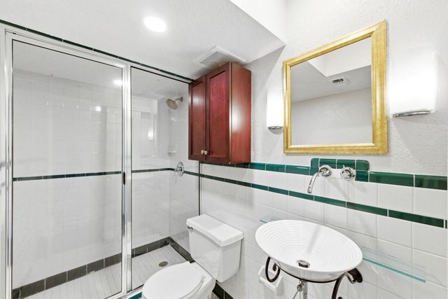 505 W 7th ST 106, Austin, TX 78701