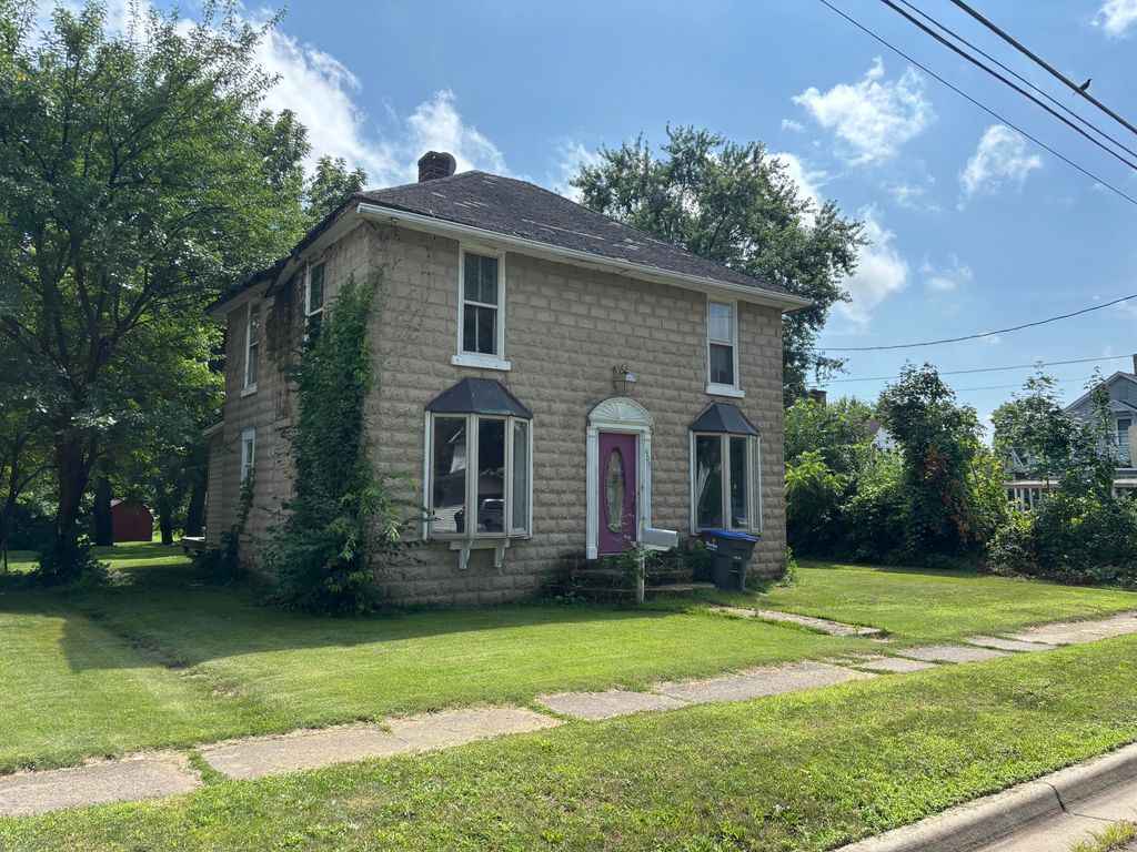 605 E West Street, Sturgis, MI 49091