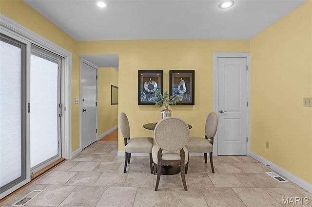 12925 Weatherfield Drive, Unincorporated, MO 63146