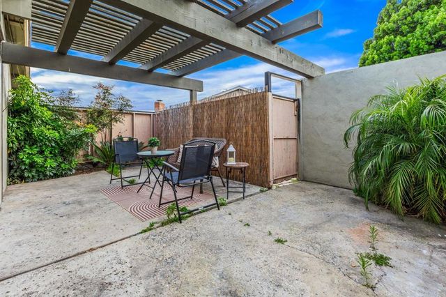 335 Fireside Street, Oceanside, CA 92058