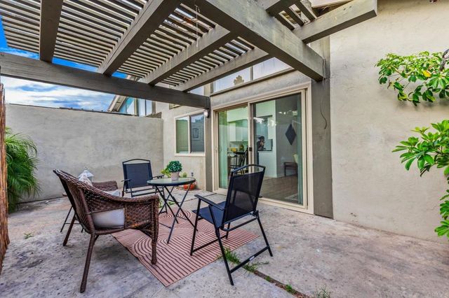 335 Fireside Street, Oceanside, CA 92058