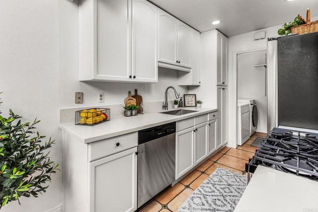 335 Fireside Street, Oceanside, CA 92058